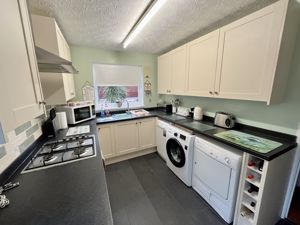 Kitchen- click for photo gallery